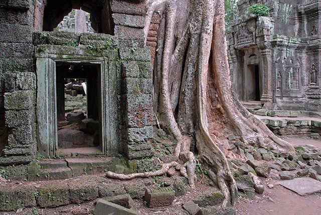 2007-08-07 0203 Angkor Wat NWPLI.xl